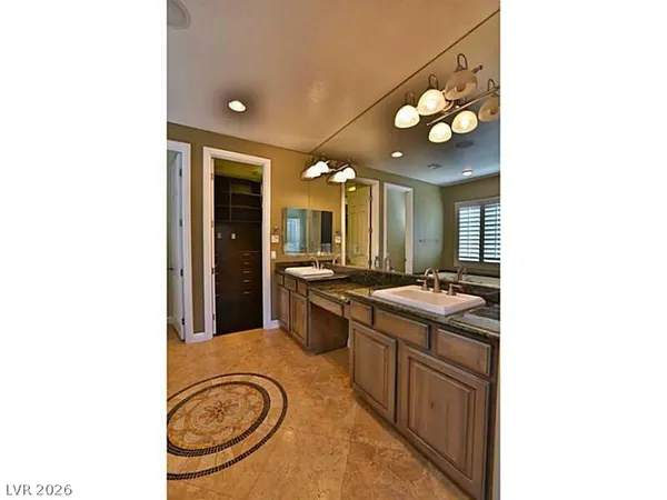 $1,175,000 | 12113 El Portico Court, Las Vegas, NV 89138