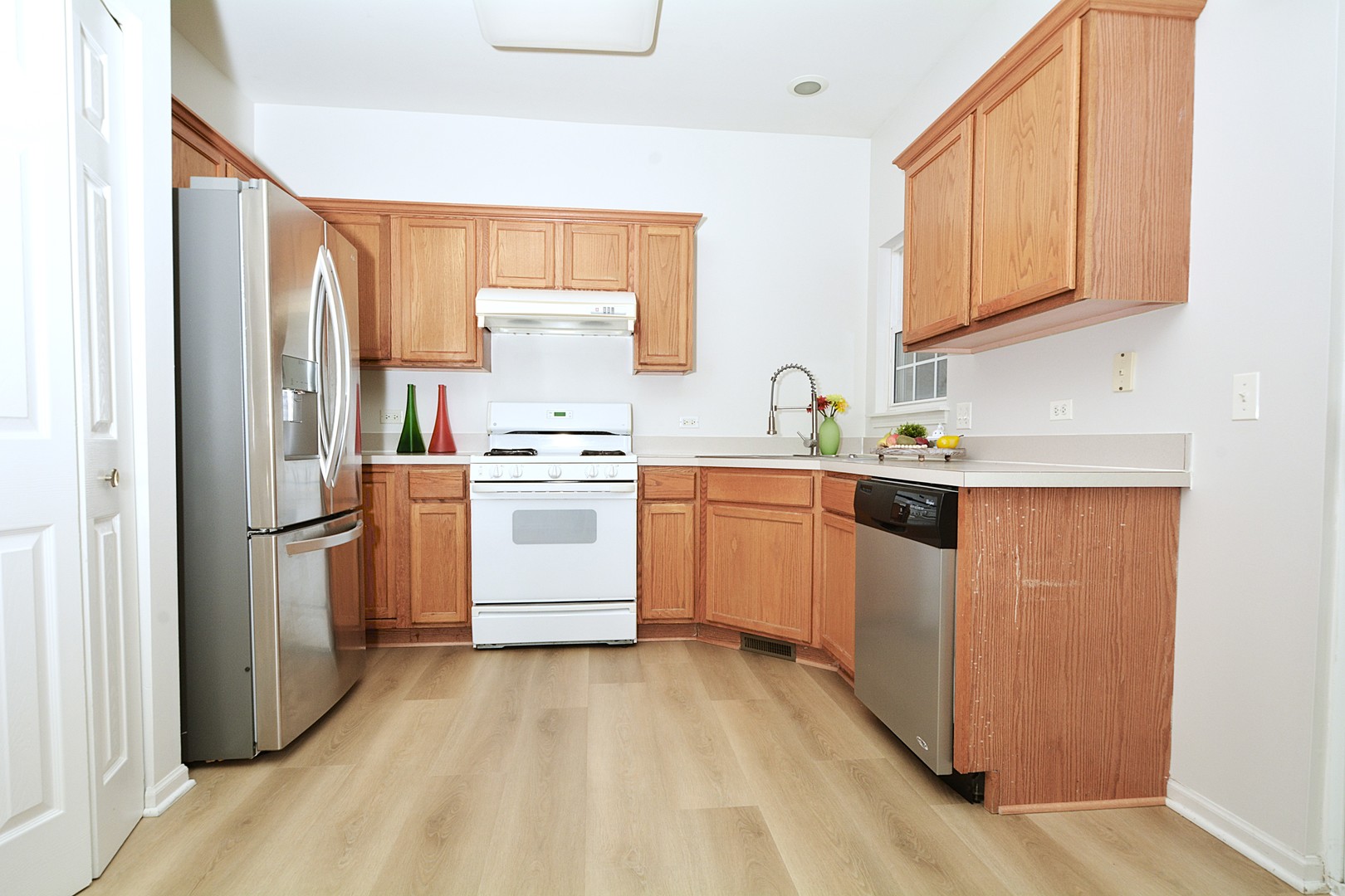 173 Bay Drive Itasca, IL 60143 - Photo 7 of 27