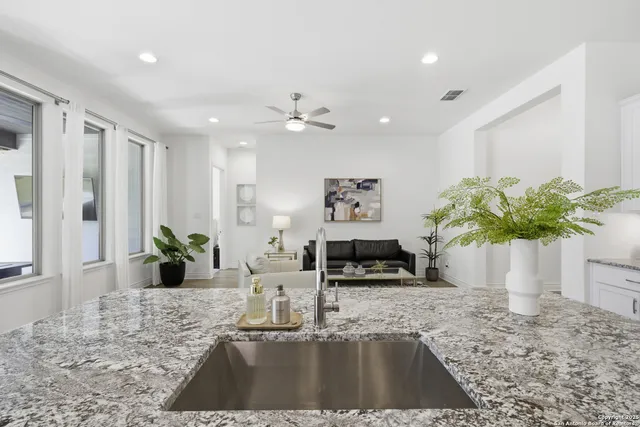 $600,000 | 8928 Whimsey, Fair Oaks Ranch, TX 78015