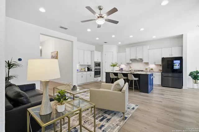 $600,000 | 8928 Whimsey, Fair Oaks Ranch, TX 78015