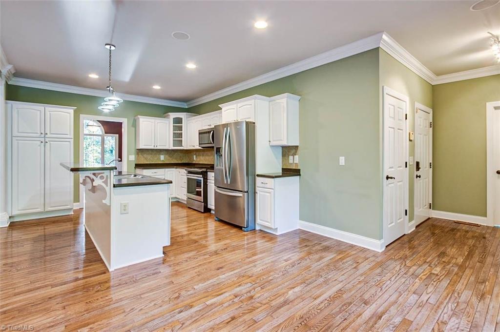 3458 Lassiter Mill Road Asheboro, NC 27205 - Photo 11 of 27 Stainless steel appliances remain