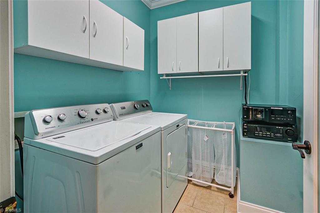 3458 Lassiter Mill Road Asheboro, NC 27205 - Photo 26 of 27 Laundry room