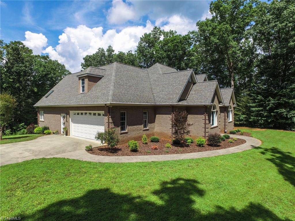 3458 Lassiter Mill Road Asheboro, NC 27205 - Photo 4 of 27 Gallery Image 4
