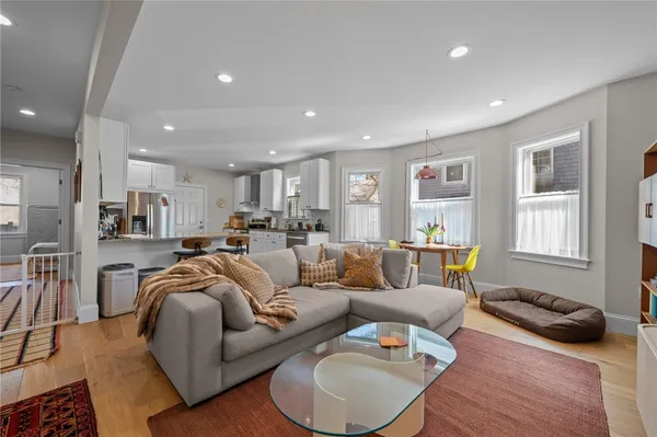 $1,550,000 | 12 University Avenue, Providence, RI 02906