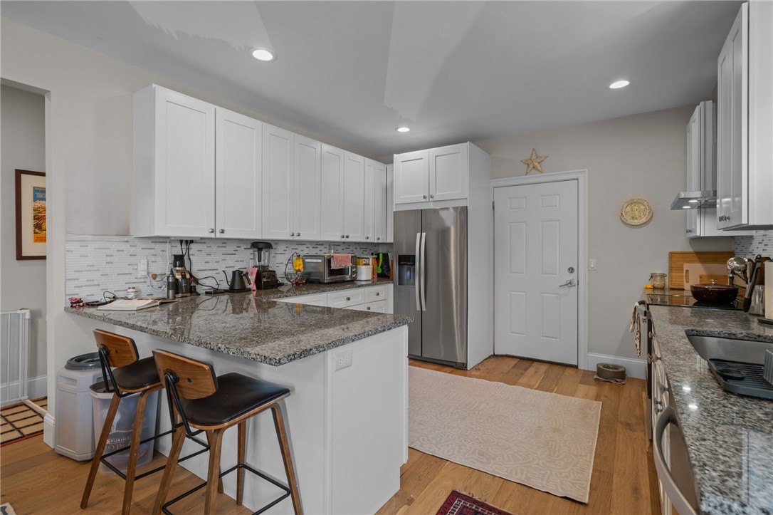 12 University Avenue Providence, RI 02906 - Photo 27 of 46 Unit 1 kitchen