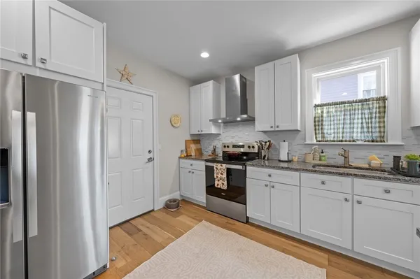 $1,550,000 | 12 University Avenue, Providence, RI 02906