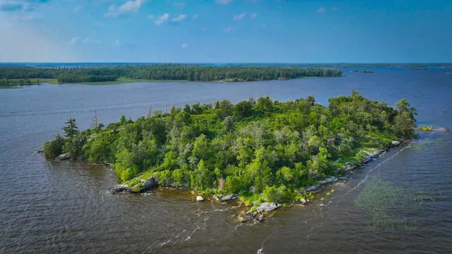 $1,348,700 | 1 Birch Island, Angle Inlet, MN 56711