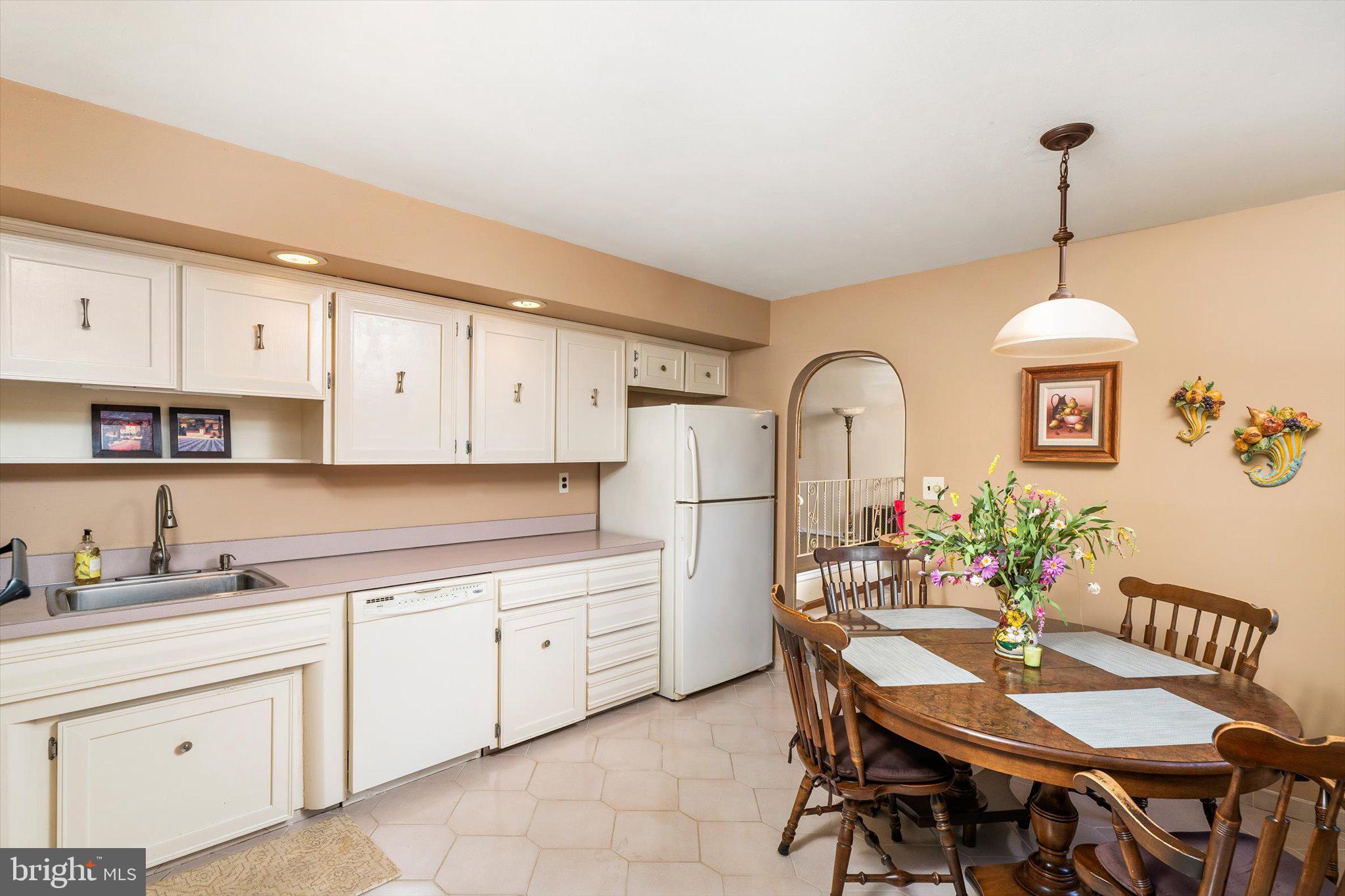 159 Hempstead Road Hamilton, NJ 08610 - Photo 10 of 27