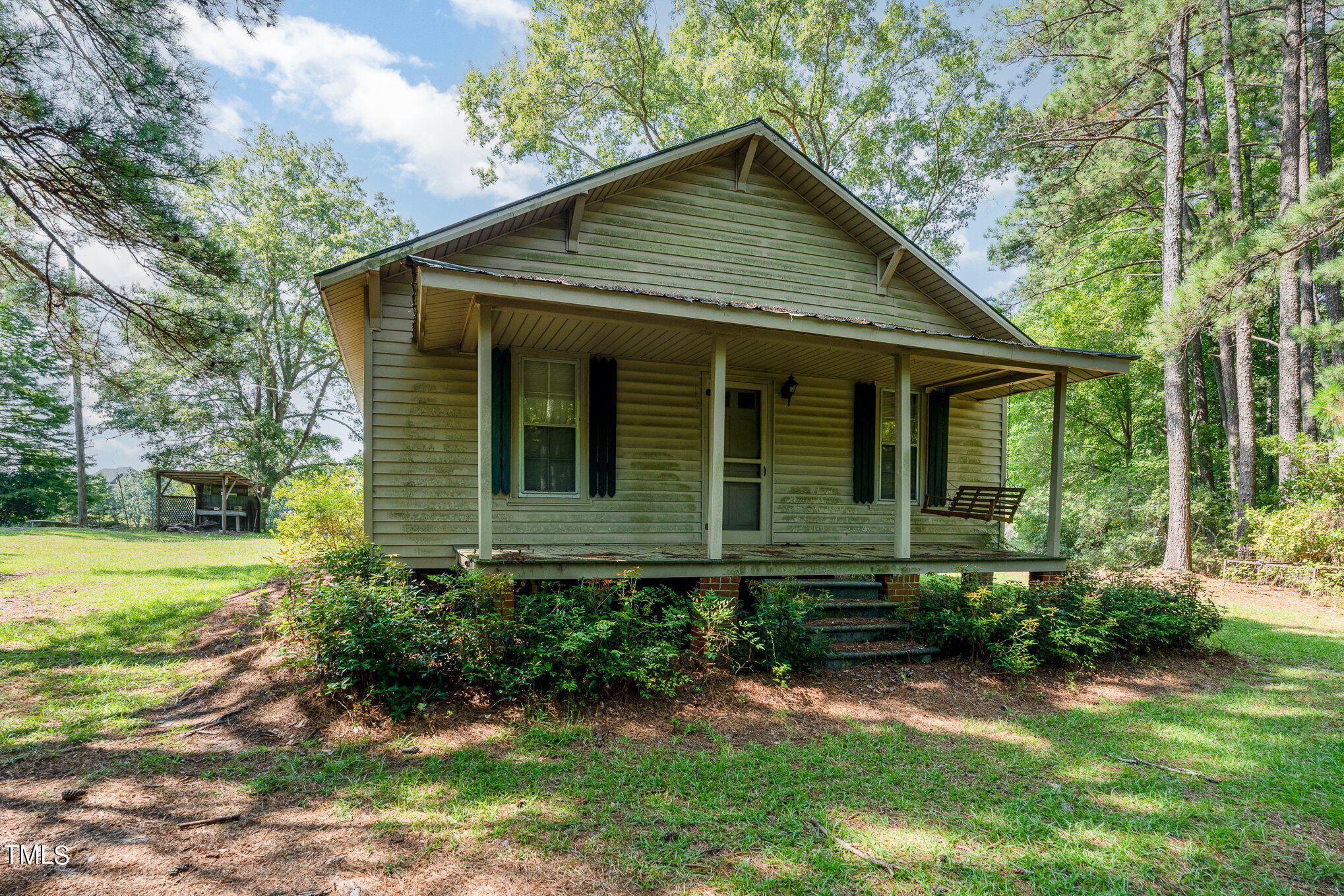 408 Johnston Road Raleigh, NC 27603 - Photo 16 of 25 008_photo_aug_01_2024_6_56_35_pm_4-edit