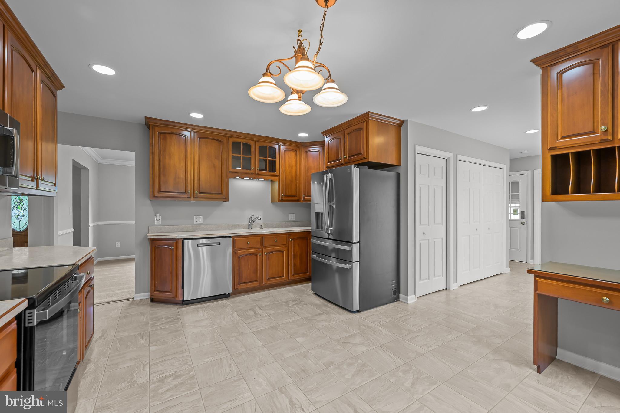 111 North Fairfield Drive Dover, DE 19901 - Photo 6 of 32