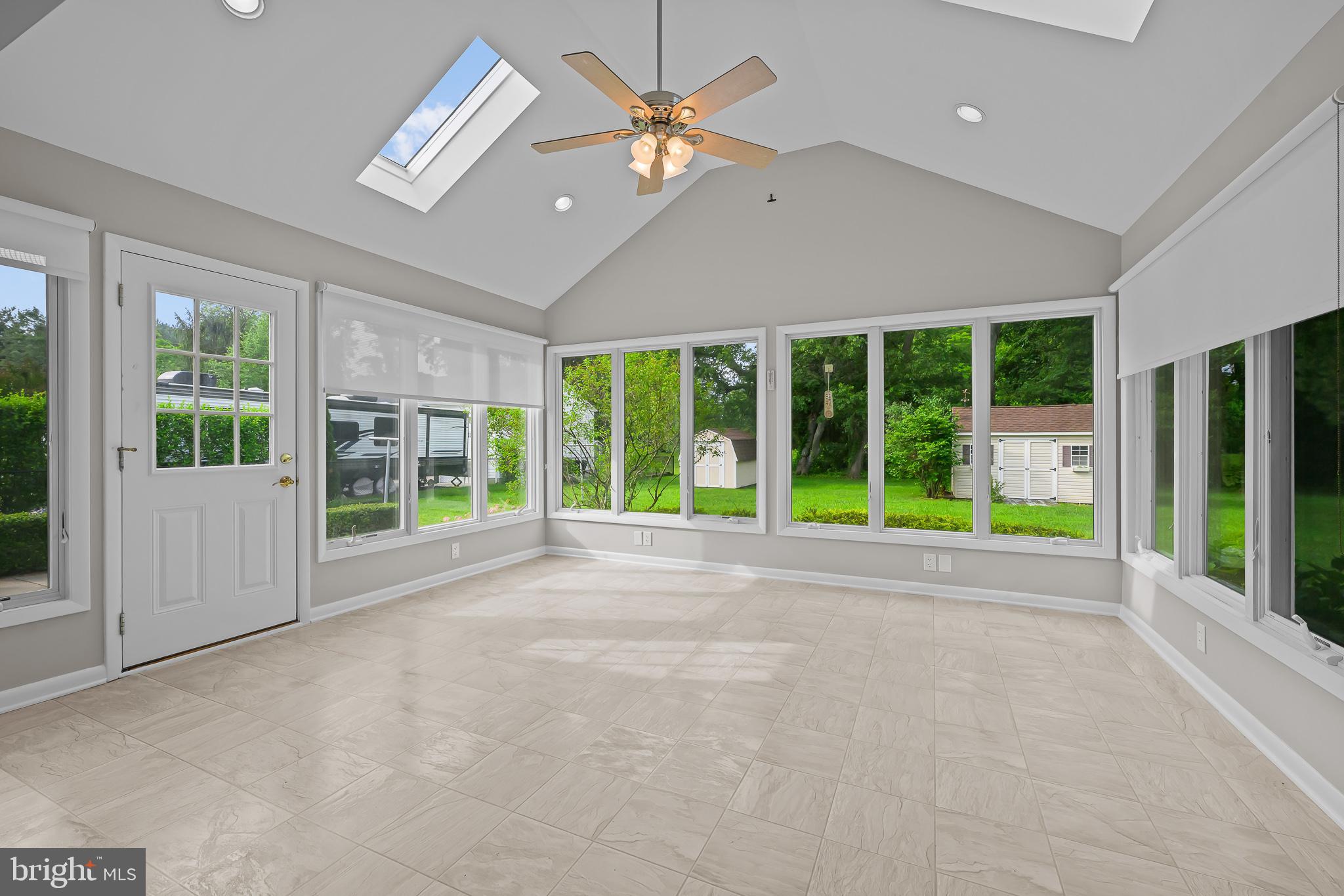 111 North Fairfield Drive Dover, DE 19901 - Photo 9 of 32