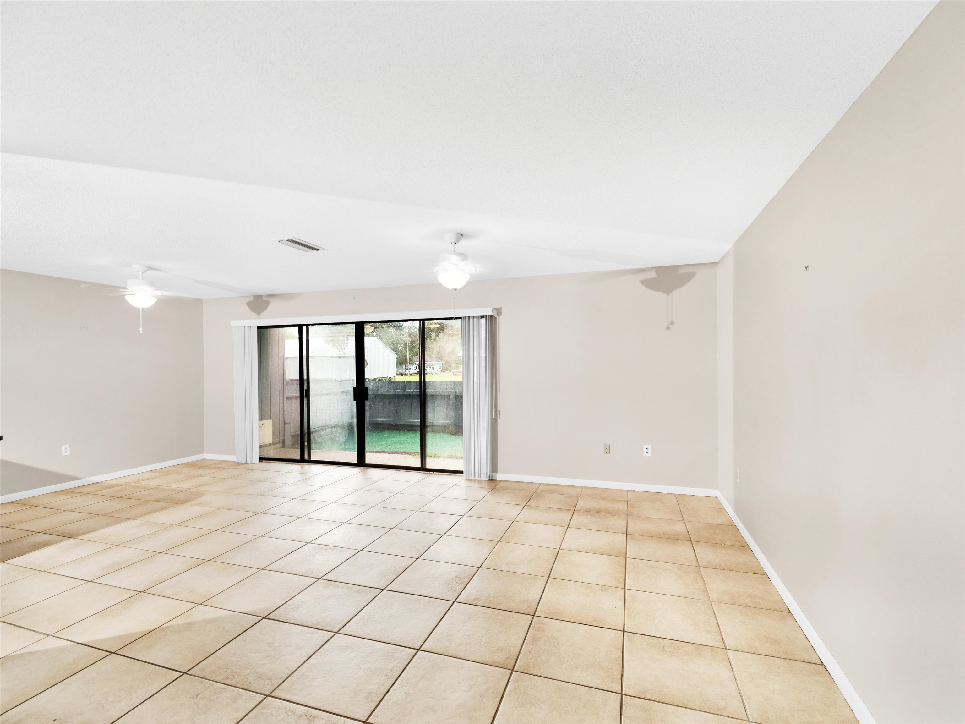 1120 North Alston Street, Unit 1120 Foley, AL 36535 - Photo 5 of 11