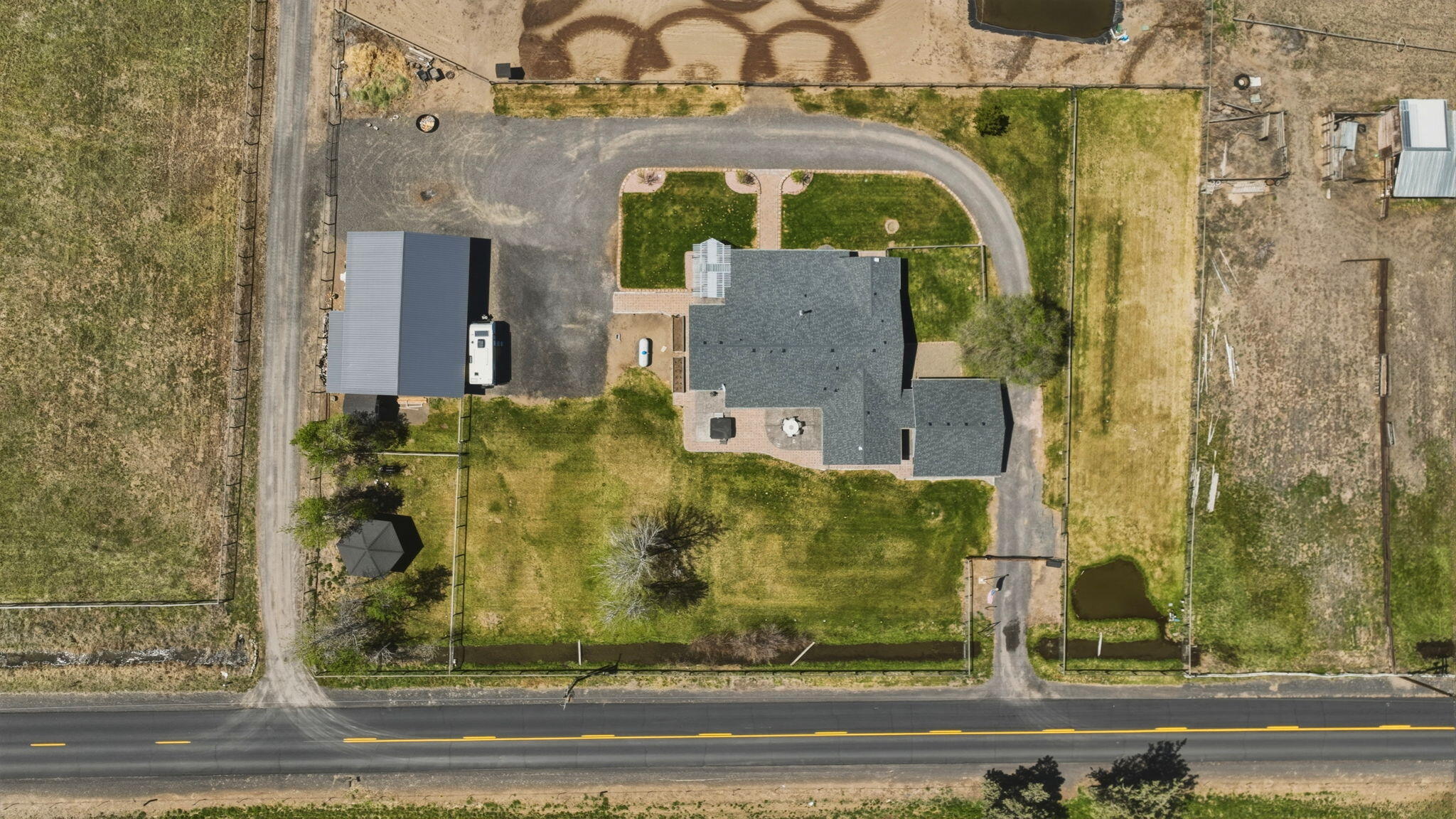 26345 Walker Road Bend, OR 97701 - Photo 75 of 98 71-web-or-mls-Riley_Visuals_013