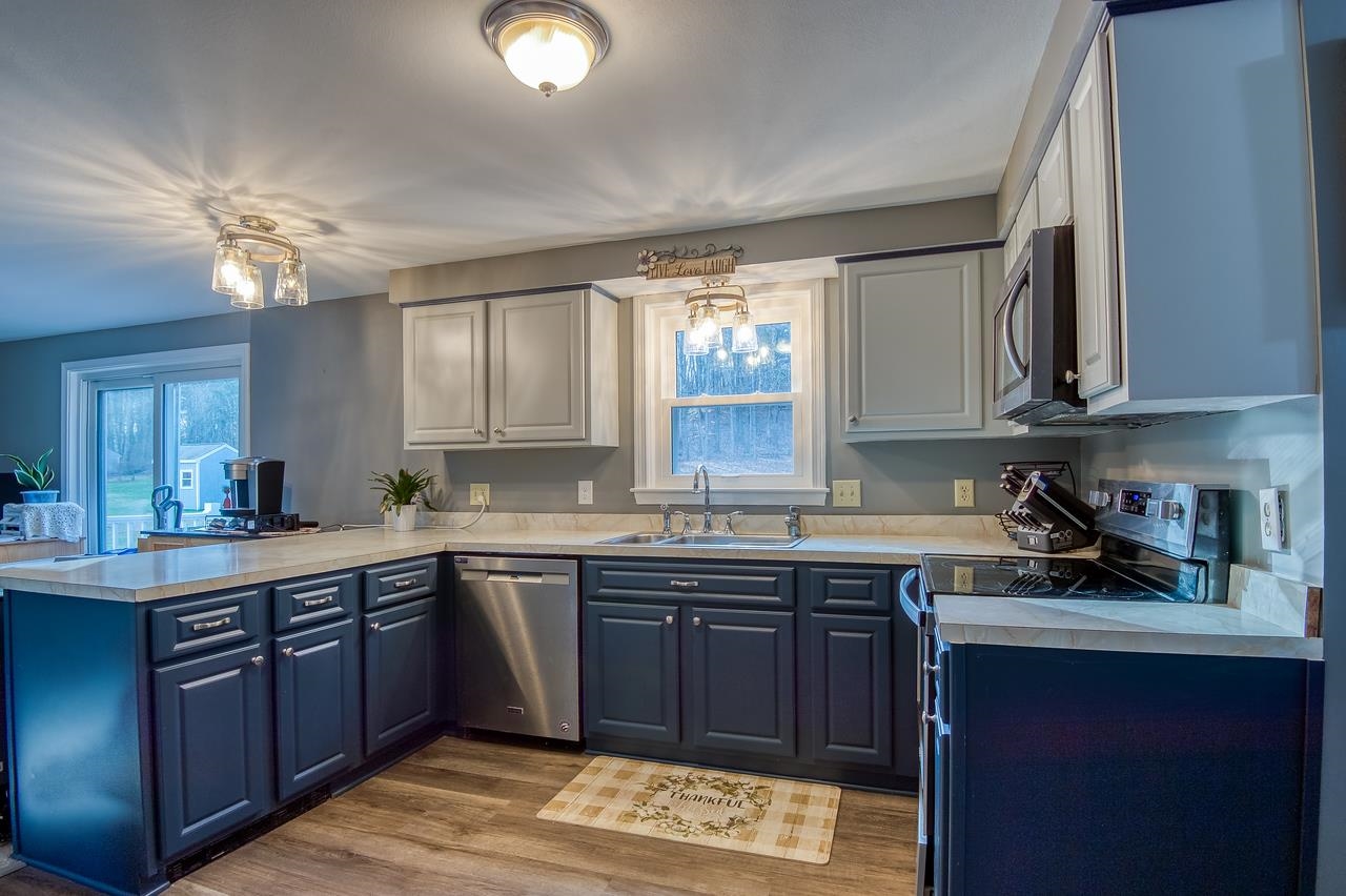 6 Rollins Farm Road Stratham, NH 03885 - Photo 23 of 29