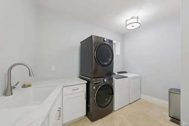 $1,849,950 | 5969 Vista Ridge, Santa Rosa, CA 95409