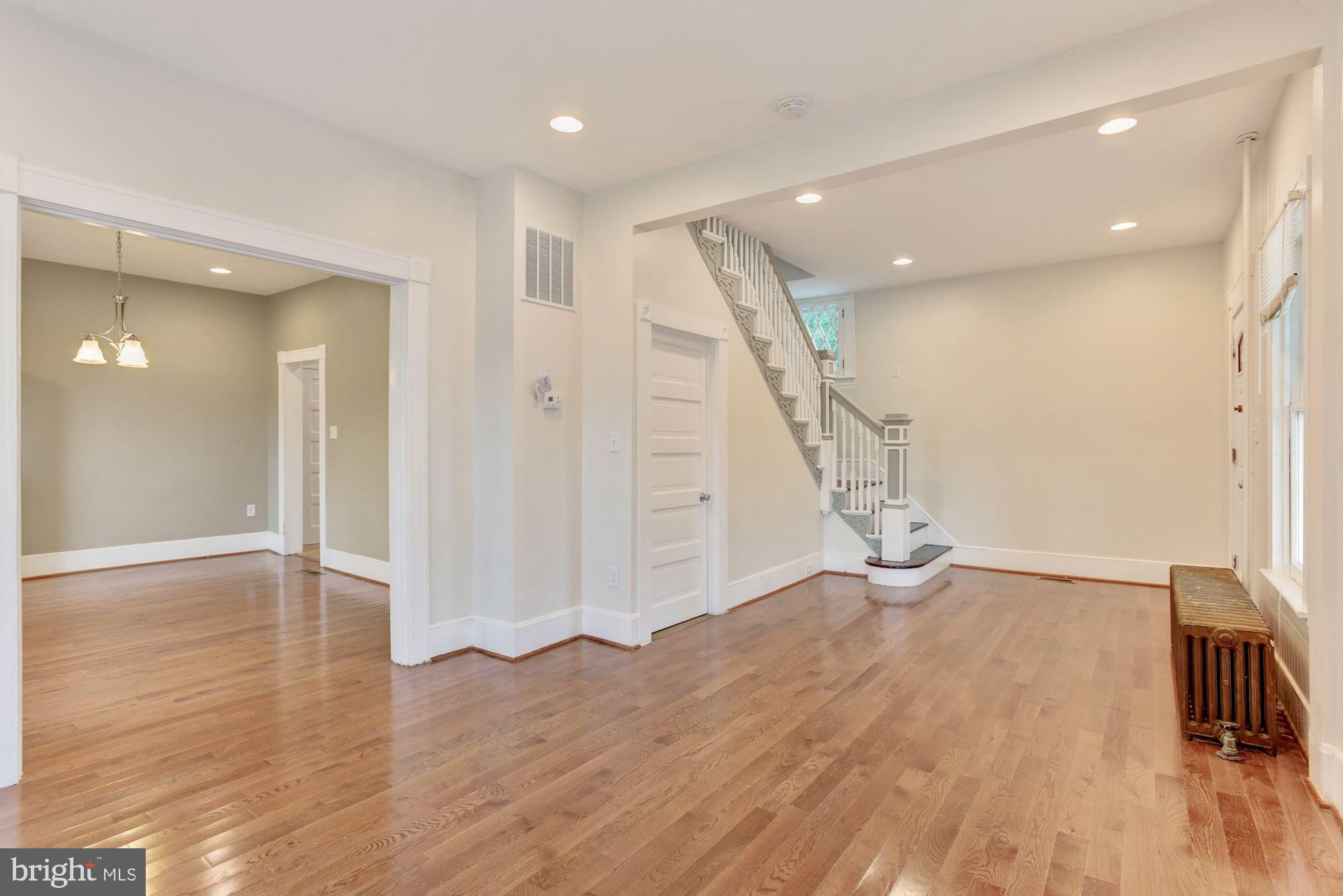 1107 Haverhill Road Baltimore, MD 21229 - Photo 5 of 33 Living Room | Dining Room