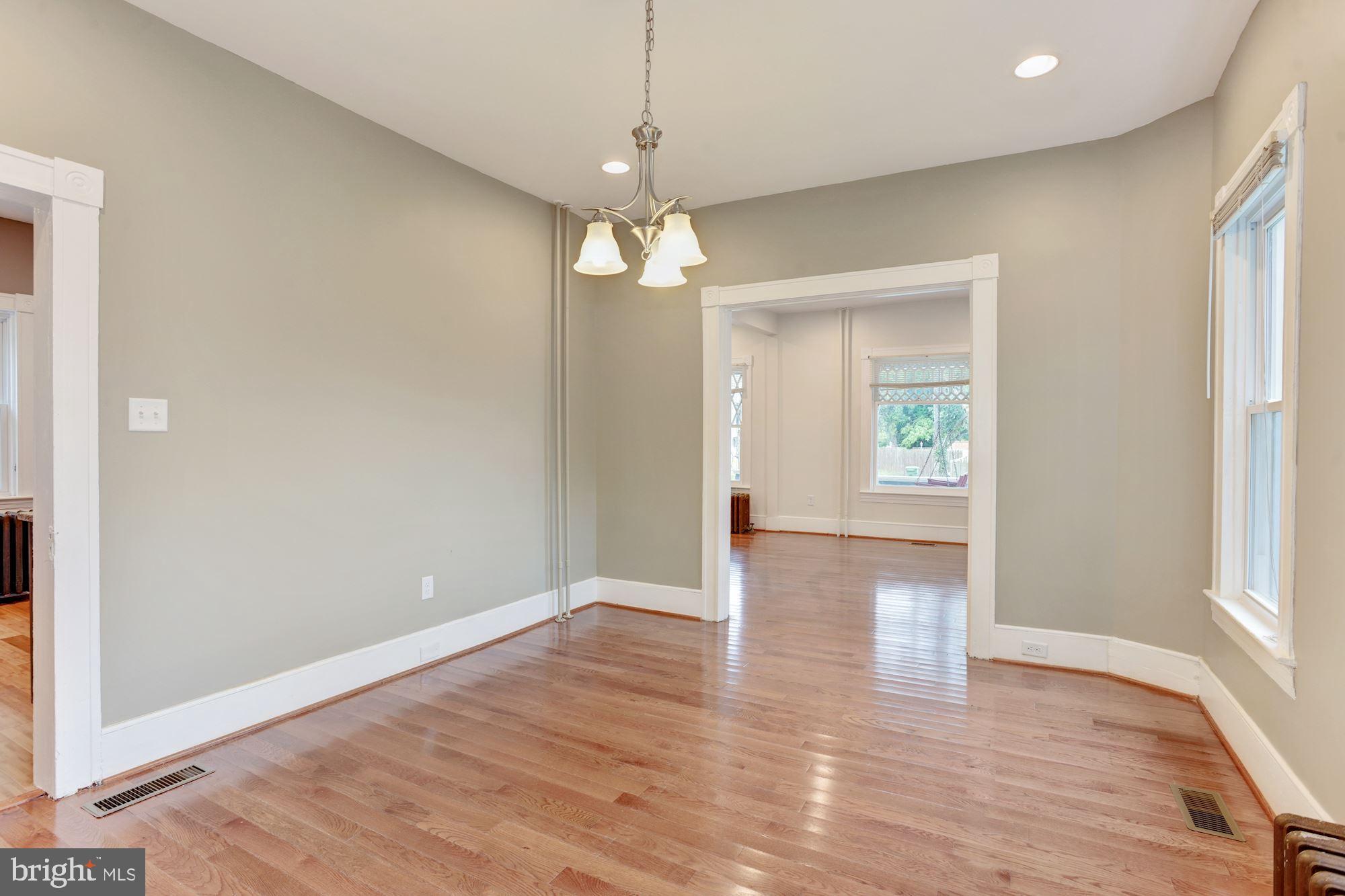 1107 Haverhill Road Baltimore, MD 21229 - Photo 7 of 33 Dining Room