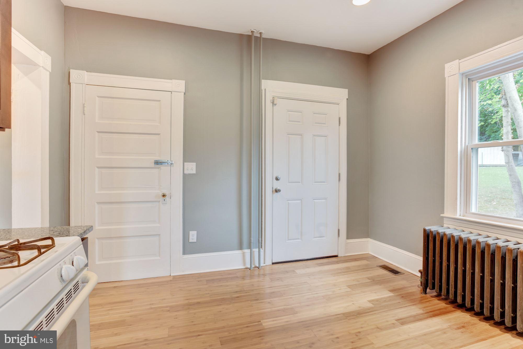 1107 Haverhill Road Baltimore, MD 21229 - Photo 10 of 33 Kitchen