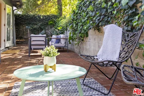 $1,439,000 | 1115 North Beverly Glen Boulevard, Los Angeles, CA 90077