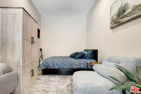 $1,495,000 | 1115 North Beverly Glen Boulevard, Los Angeles, CA 90077