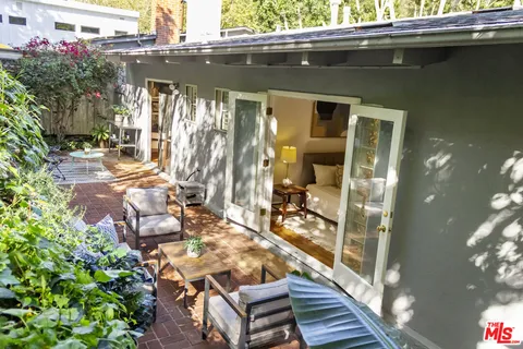 $1,439,000 | 1115 North Beverly Glen Boulevard, Los Angeles, CA 90077