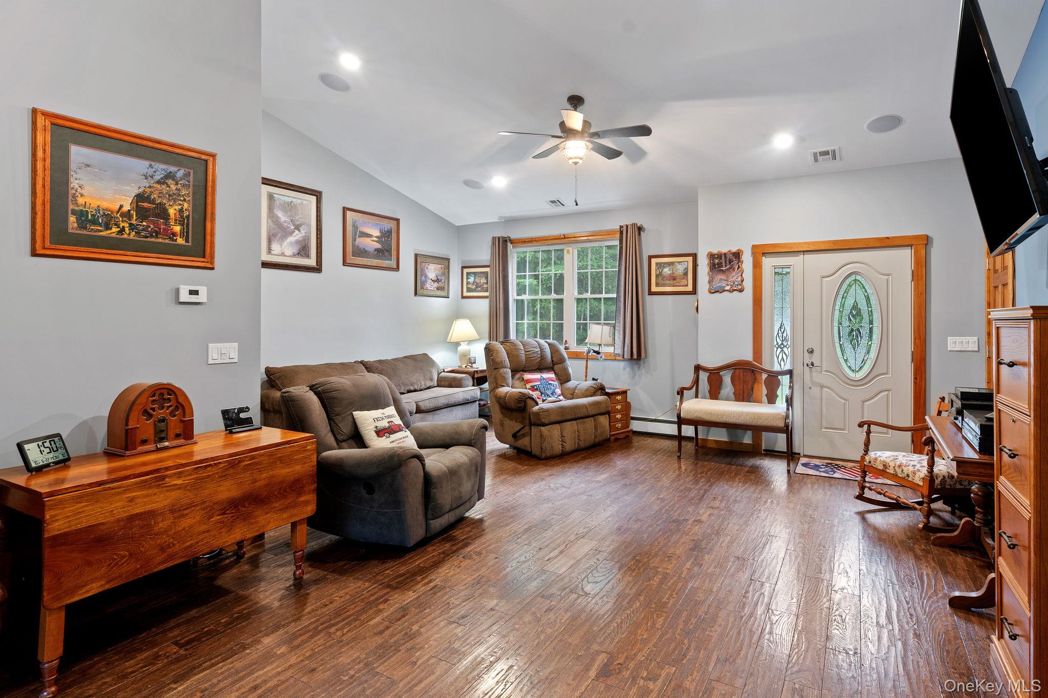 83 Cotter Road Highland, NY 12528 - Photo 3 of 43