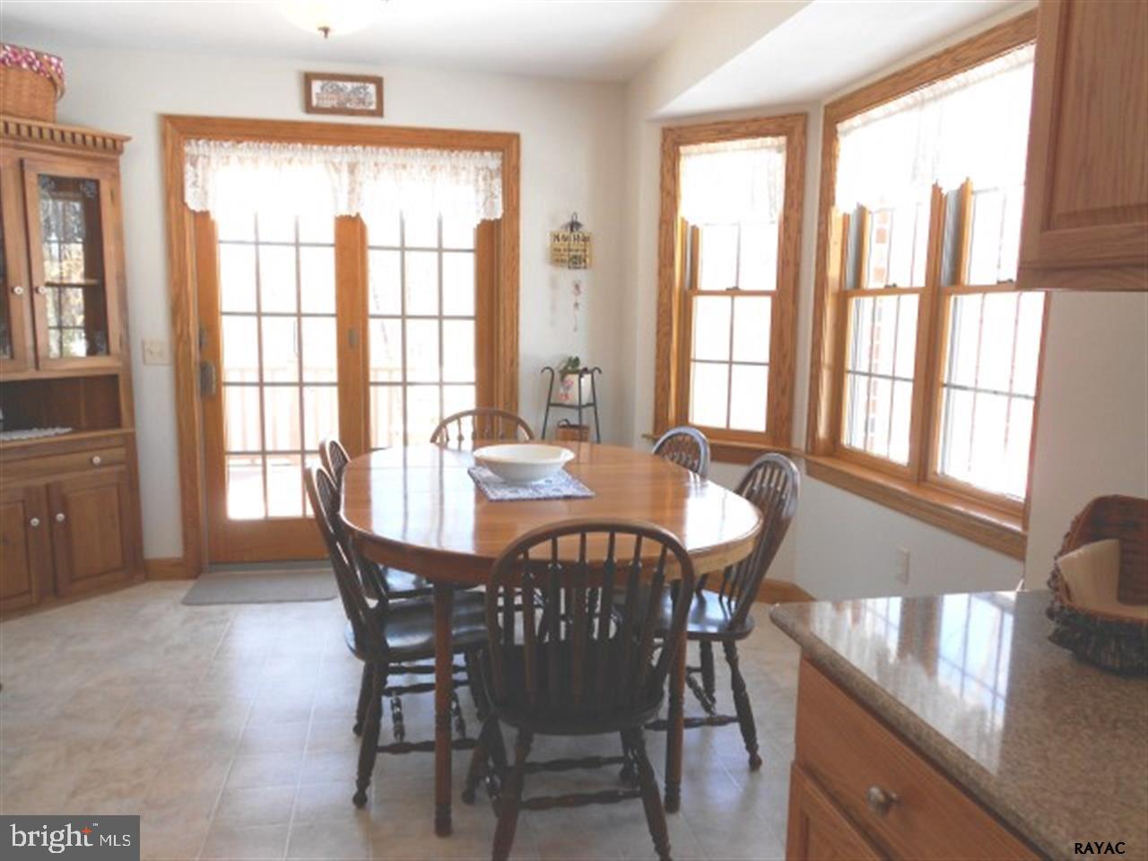 775 Weikert Road Gettysburg, PA 17325 - Photo 7 of 32