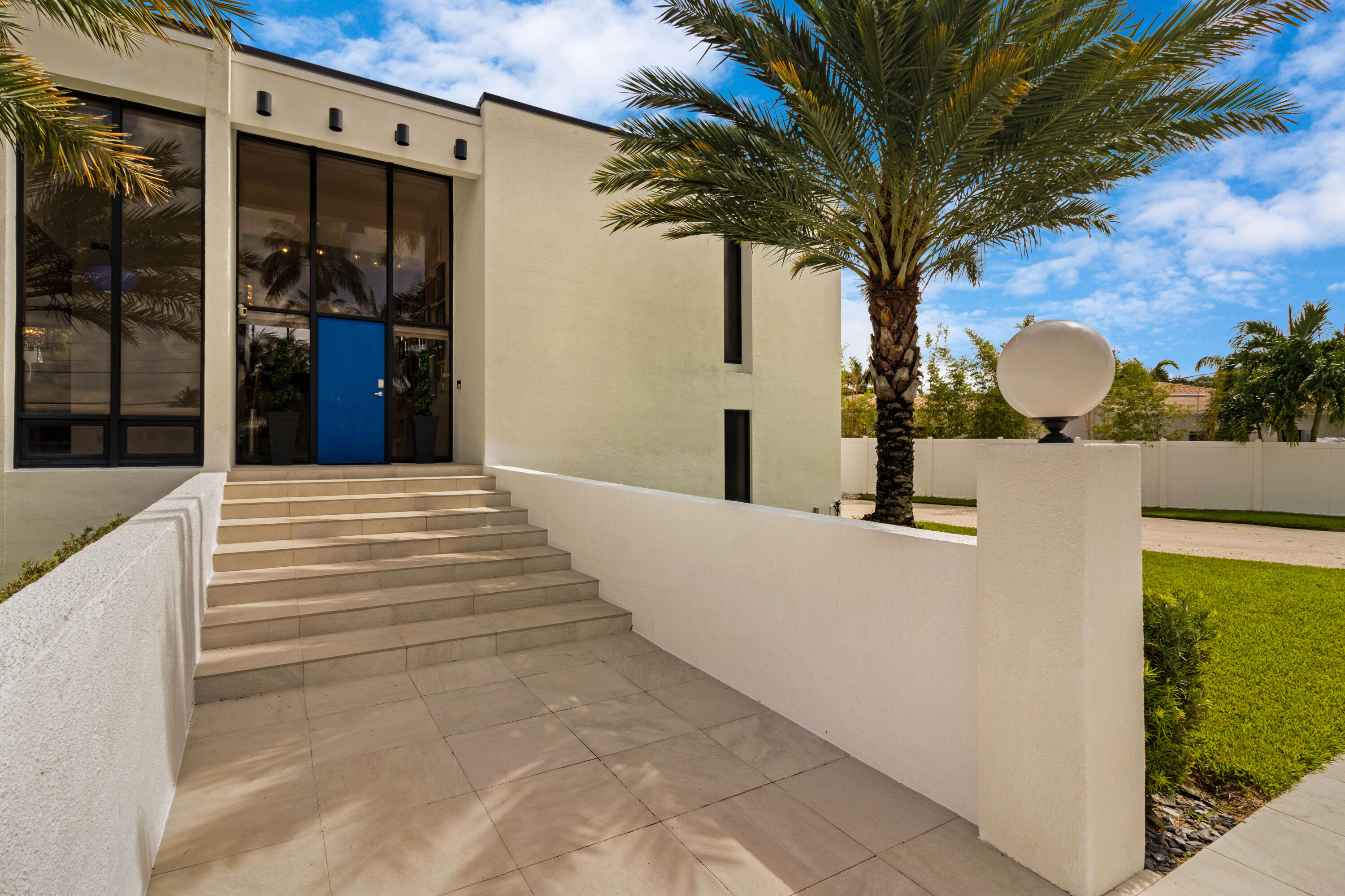 2549 Southeast 9th Street Pompano Beach, FL 33062 - Photo 7 of 73 accu_tour_2549-se-9th-st -009