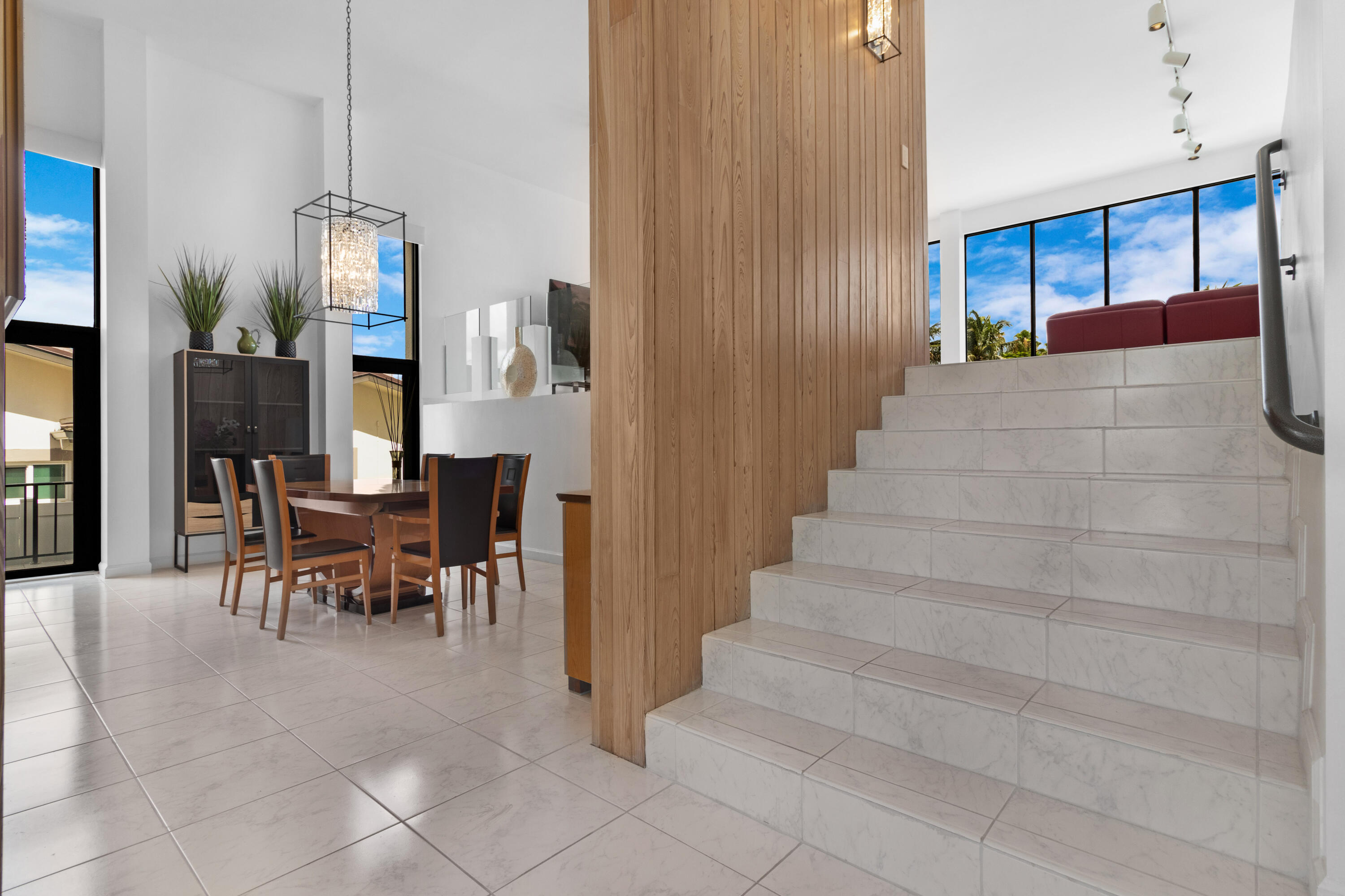 2549 Southeast 9th Street Pompano Beach, FL 33062 - Photo 9 of 73 accu_tour_2549-se-9th-st -011