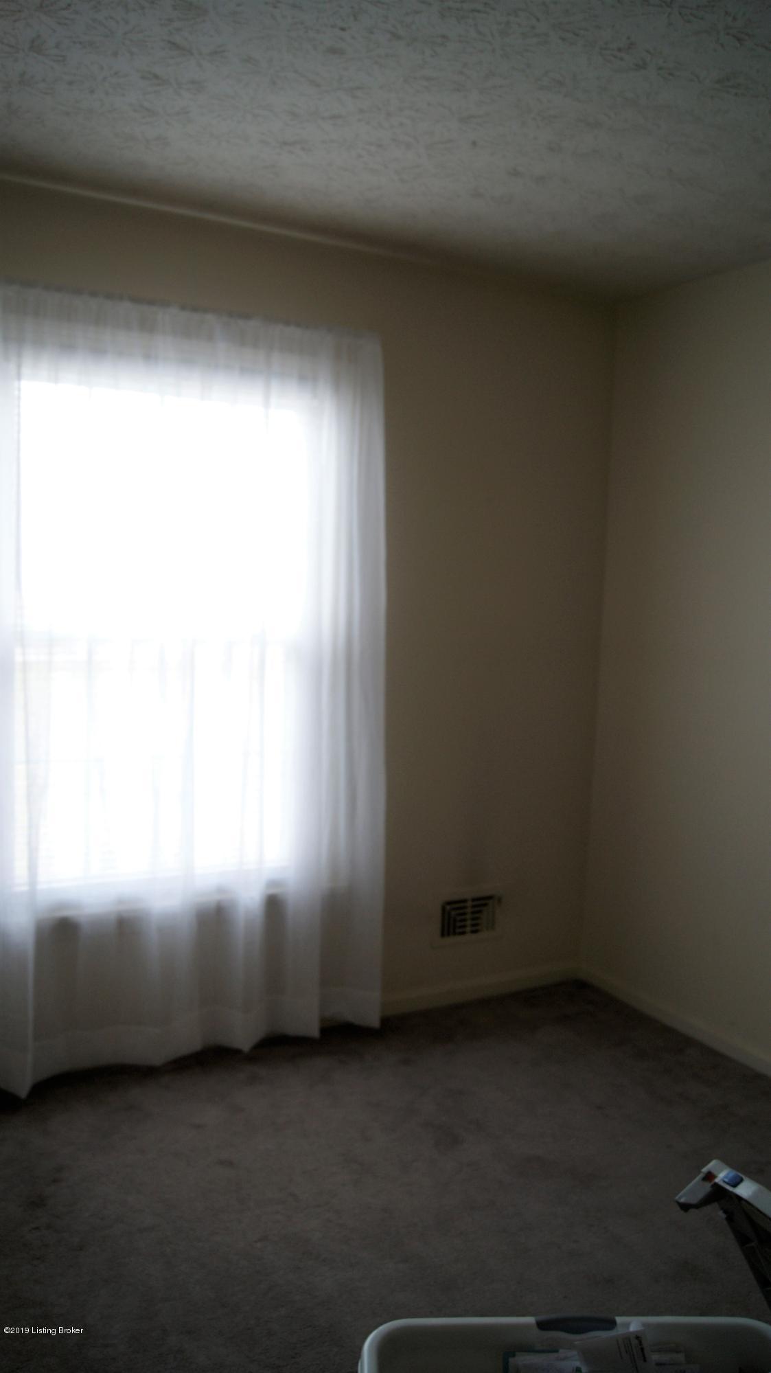 9418 Fairground Road Louisville, KY 40291 - Photo 17 of 35 2019-02-17 03.02.49