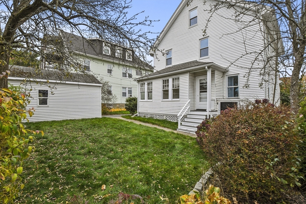 103 Manthorne Road Boston, MA 02132 - Photo 7 of 42 Gallery Image 7