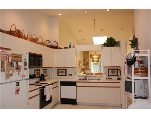 8195 Springlake Drive Boca Raton, FL 33496 - Photo 4 of 15 Additional Photo