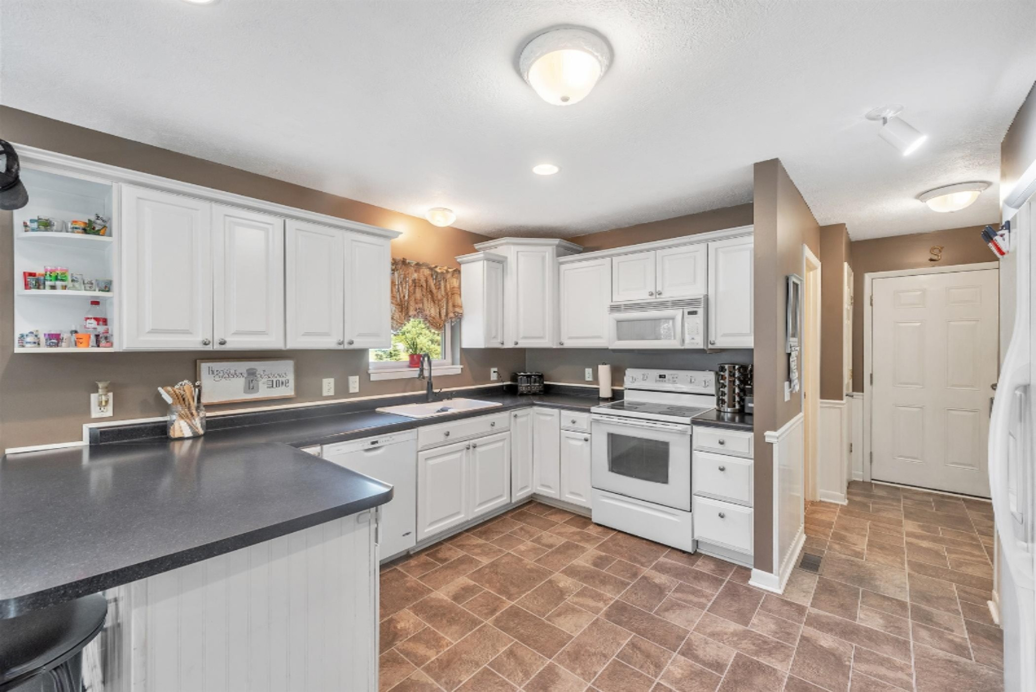 7352 South Crystal Road Carson City, MI 48811 - Photo 21 of 60 11-7352 S Crystal Rd -WindowStill-R