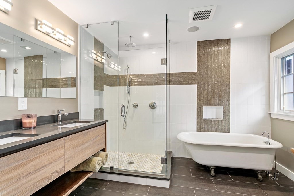 20 Clinton Road Brookline, MA 02445 - Photo 12 of 31