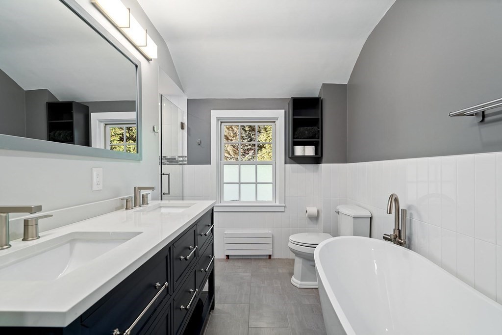 20 Clinton Road Brookline, MA 02445 - Photo 15 of 31