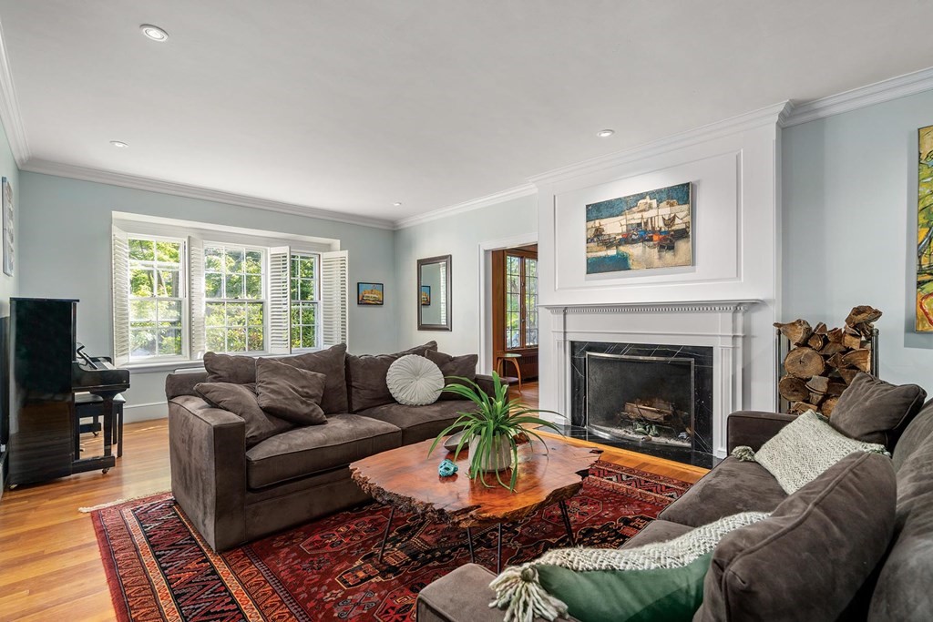 20 Clinton Road Brookline, MA 02445 - Photo 7 of 31