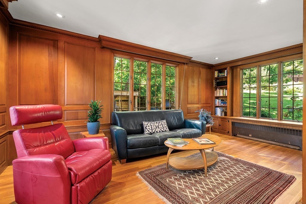 20 Clinton Road Brookline, MA 02445 - Photo 8 of 31