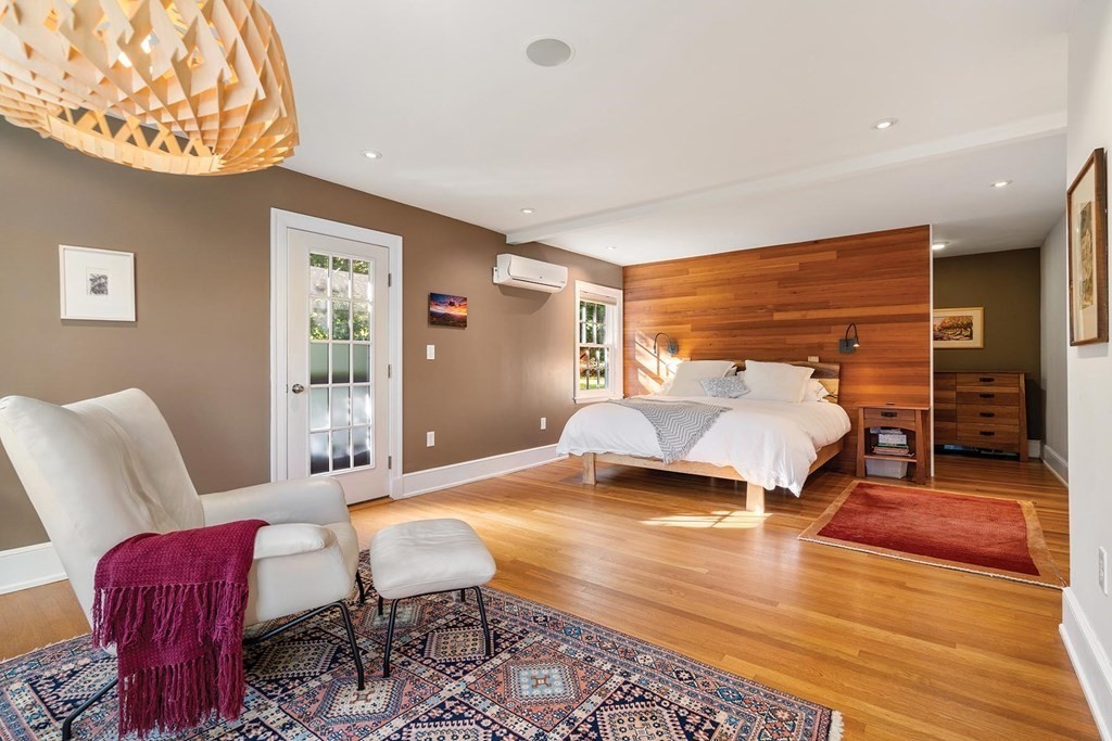 20 Clinton Road Brookline, MA 02445 - Photo 9 of 31