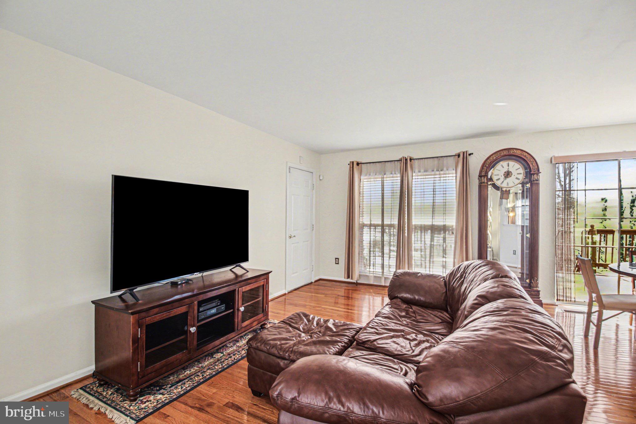 3293 Mountain Laurel Loop Dumfries, VA 22026 - Photo 10 of 32 Family Room