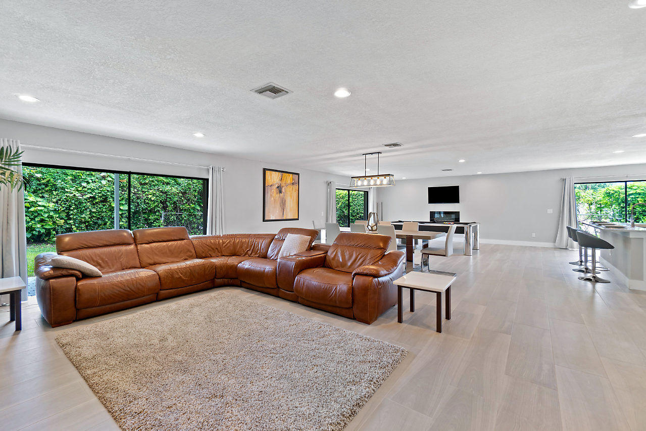 4936 Willow Drive Boca Raton, FL 33487 - Photo 17 of 38 017-4936WillowDrive-BocaRaton-FL-small
