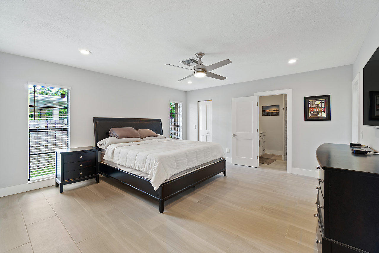 4936 Willow Drive Boca Raton, FL 33487 - Photo 18 of 38 018-4936WillowDrive-BocaRaton-FL-small