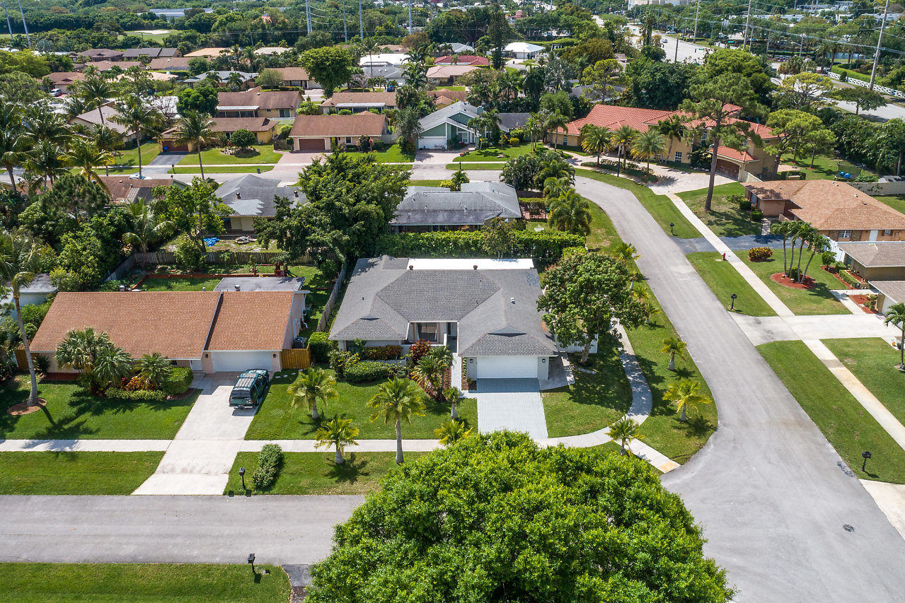 4936 Willow Drive Boca Raton, FL 33487 - Photo 2 of 38 043-4936WillowDrive-BocaRaton-FL-small