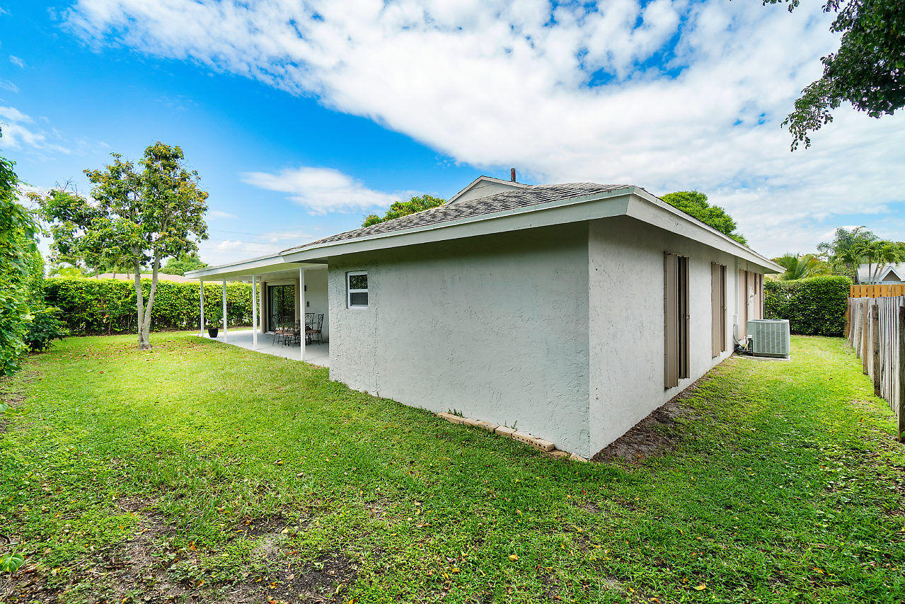 4936 Willow Drive Boca Raton, FL 33487 - Photo 30 of 38 033-4936WillowDrive-BocaRaton-FL-small