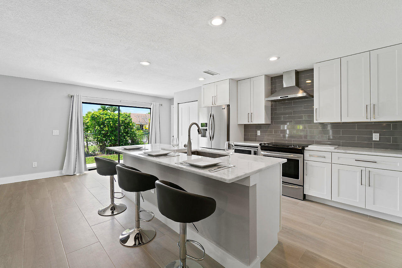 4936 Willow Drive Boca Raton, FL 33487 - Photo 10 of 38 008-4936WillowDrive-BocaRaton-FL-small