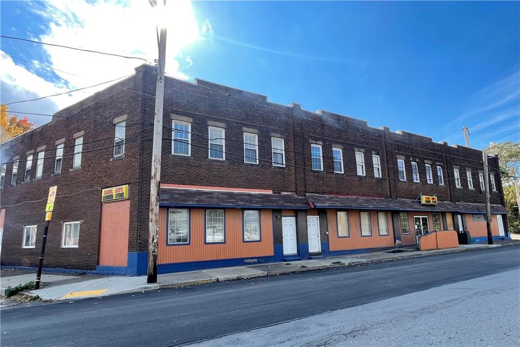 373 Munson Avenue McKees Rocks, PA 15136 - Photo 1 of 11 Gallery Image 1