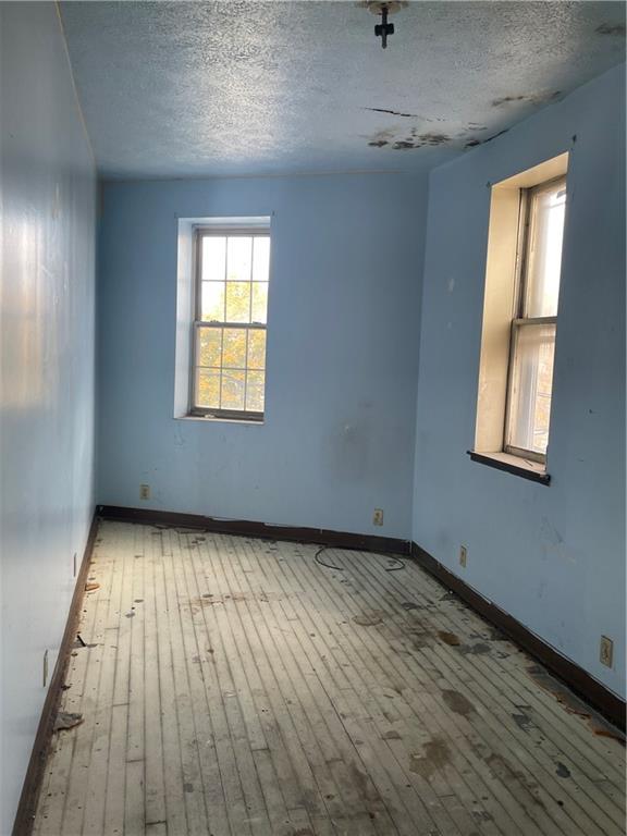 373 Munson Avenue McKees Rocks, PA 15136 - Photo 8 of 11 Gallery Image 8