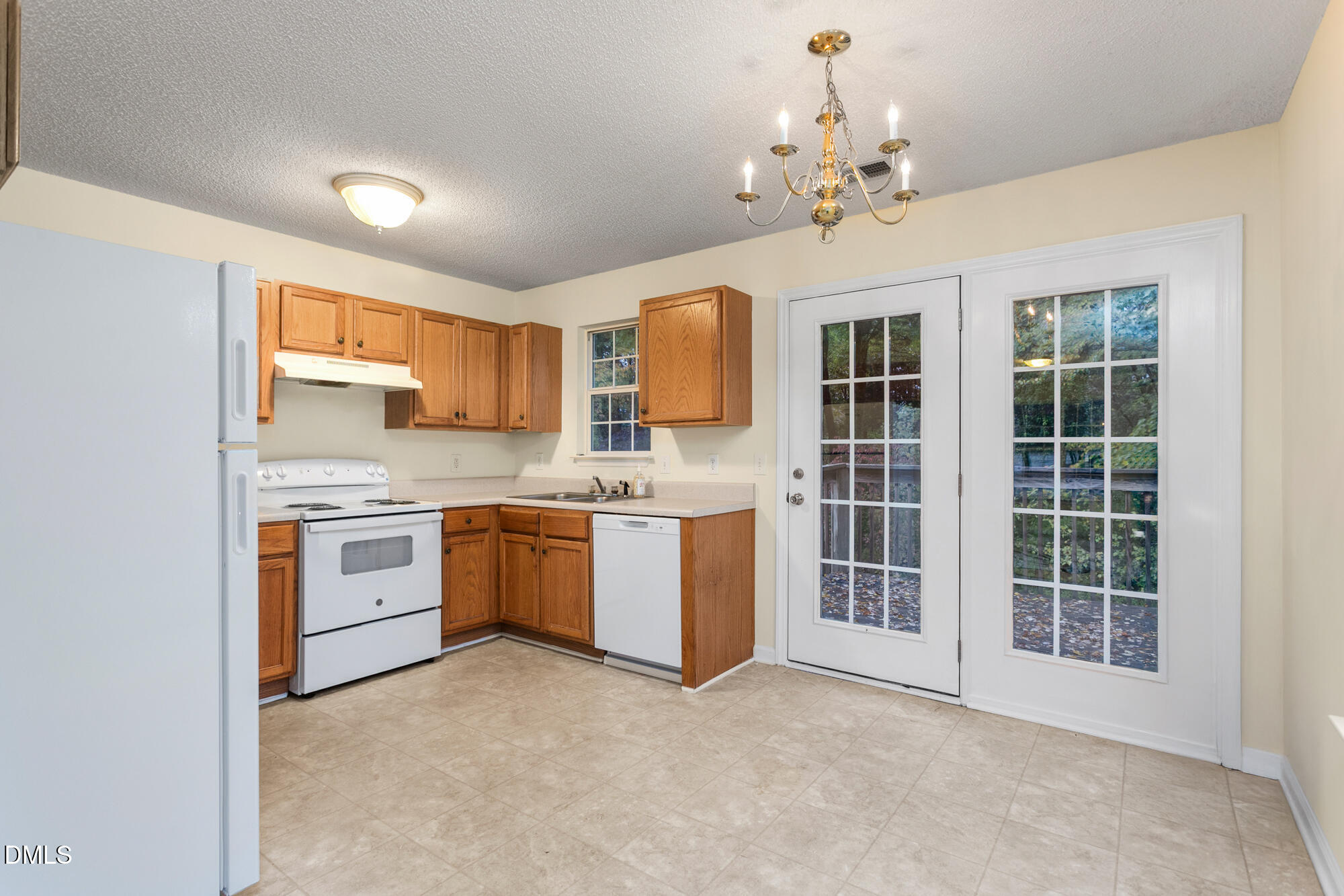 930 South 5th Street Mebane, NC 27302 - Photo 7 of 27 930 S Fifth Street-8