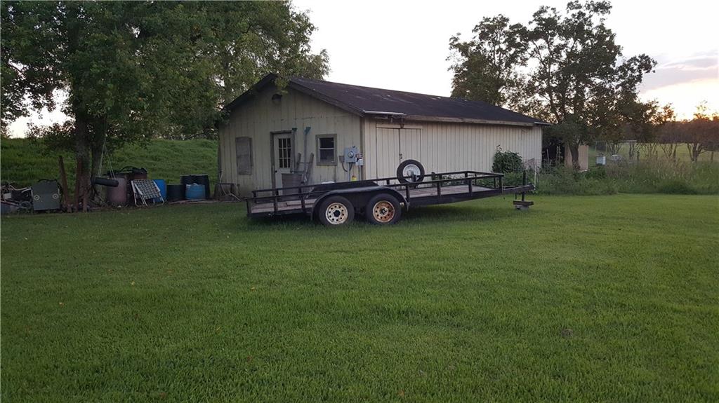 205 Azalea Street Raceland, LA 70394 - Photo 3 of 15