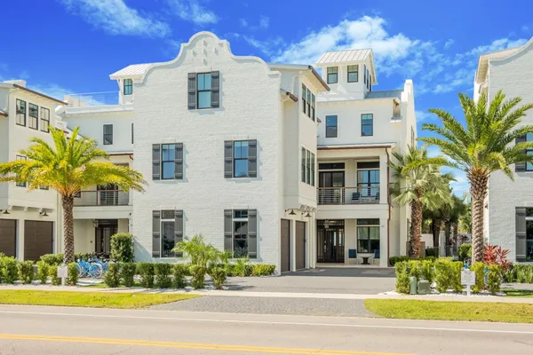 $5,750,000 | 80 Hutchinson Street, Destin, FL 32541
