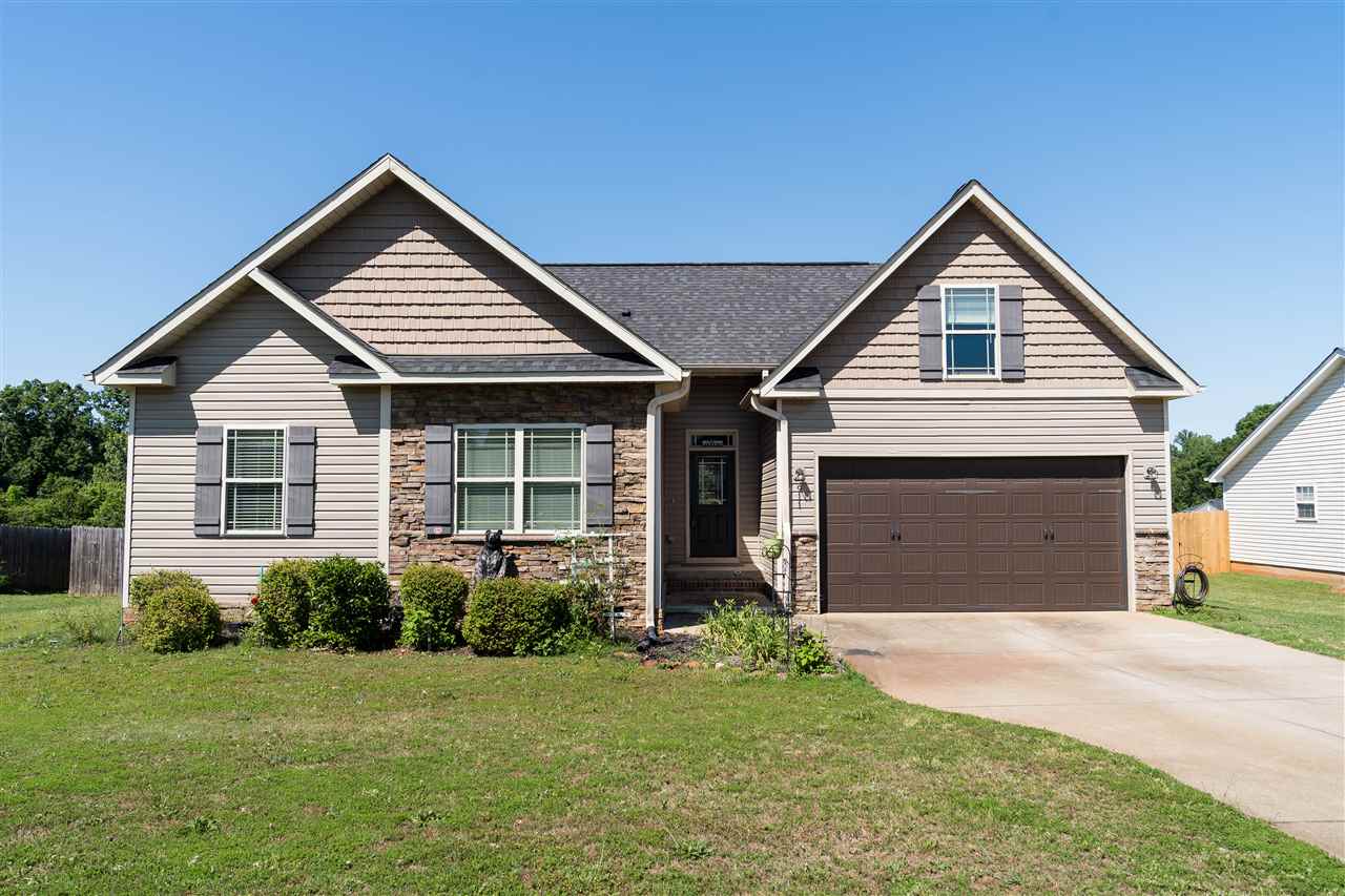 911 Echo Ridge Drive Duncan, SC 29334 - Photo 1 of 34 Gallery Image 1